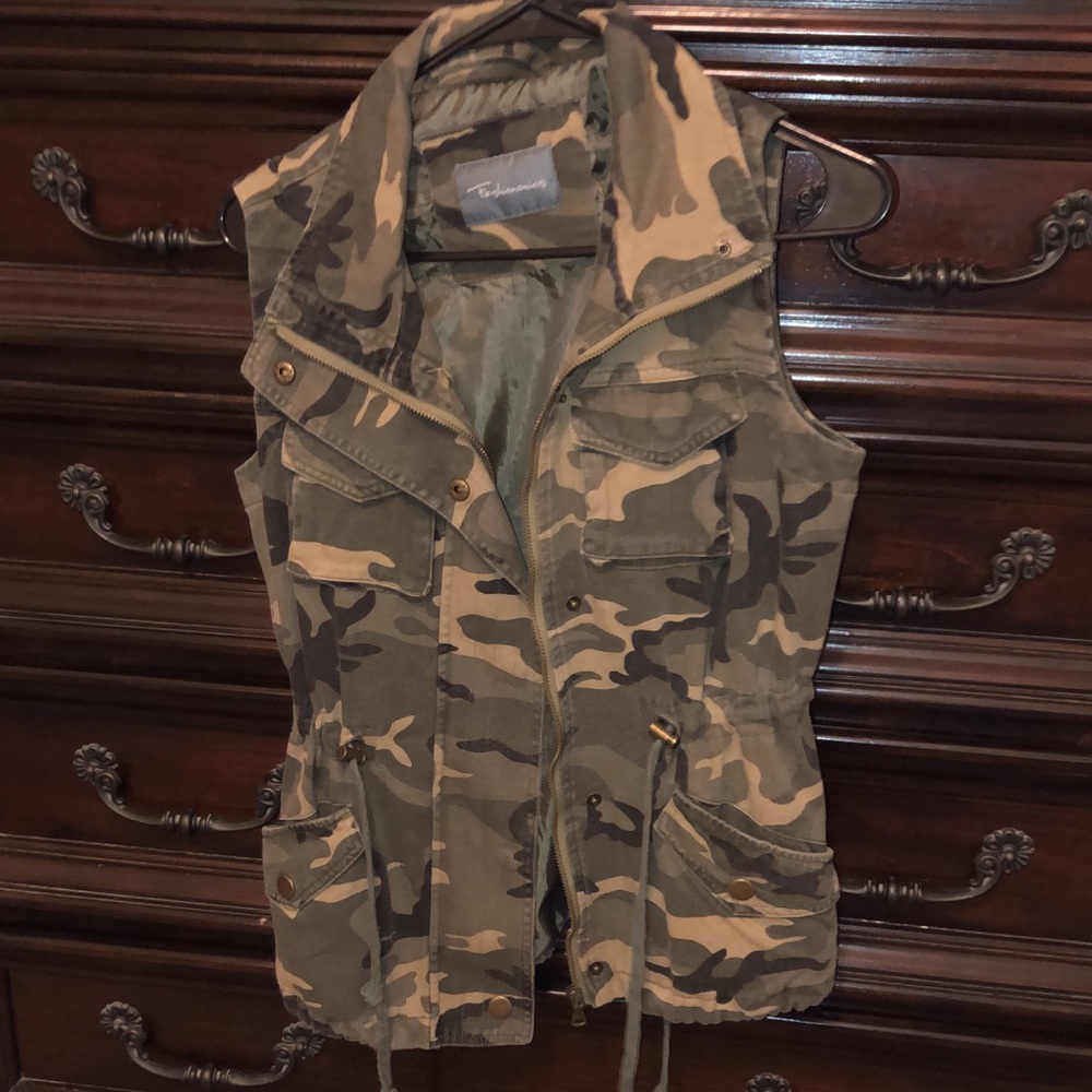Camo vest